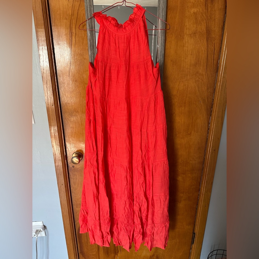 Vibrant Red Sleeveless Halter Maxi Dress for Resort Wear
